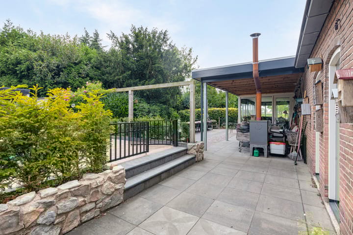 Foto 67 van Vogelenzangsestraat 7