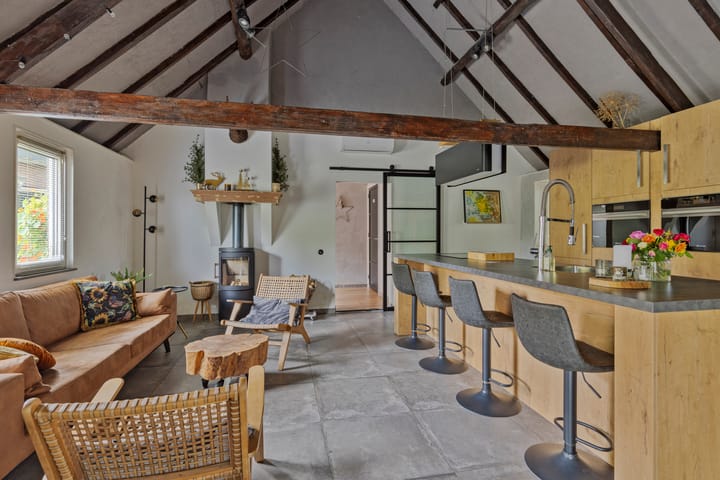 Foto 96 van Vogelenzangsestraat 7