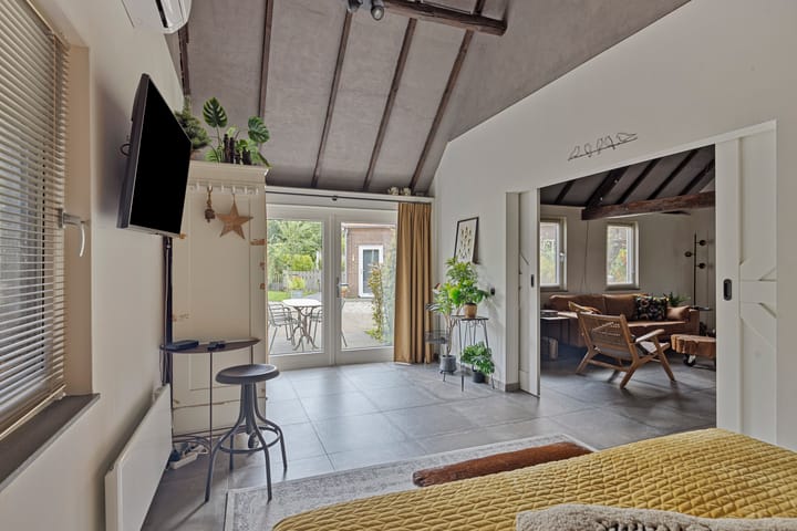 Foto 98 van Vogelenzangsestraat 7