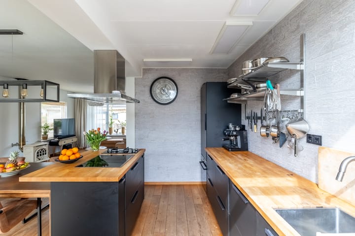 Photo 3 of Elzenoordlaan 8