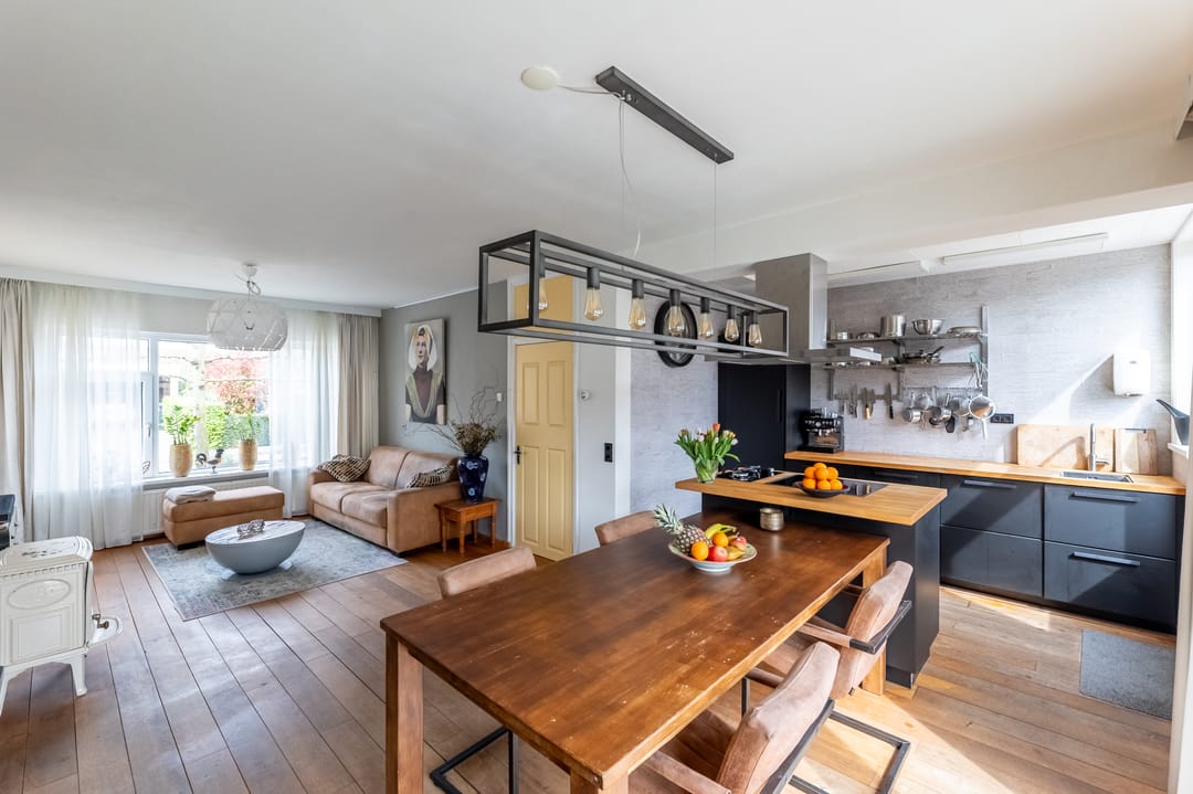 Photo 11 of Elzenoordlaan 8