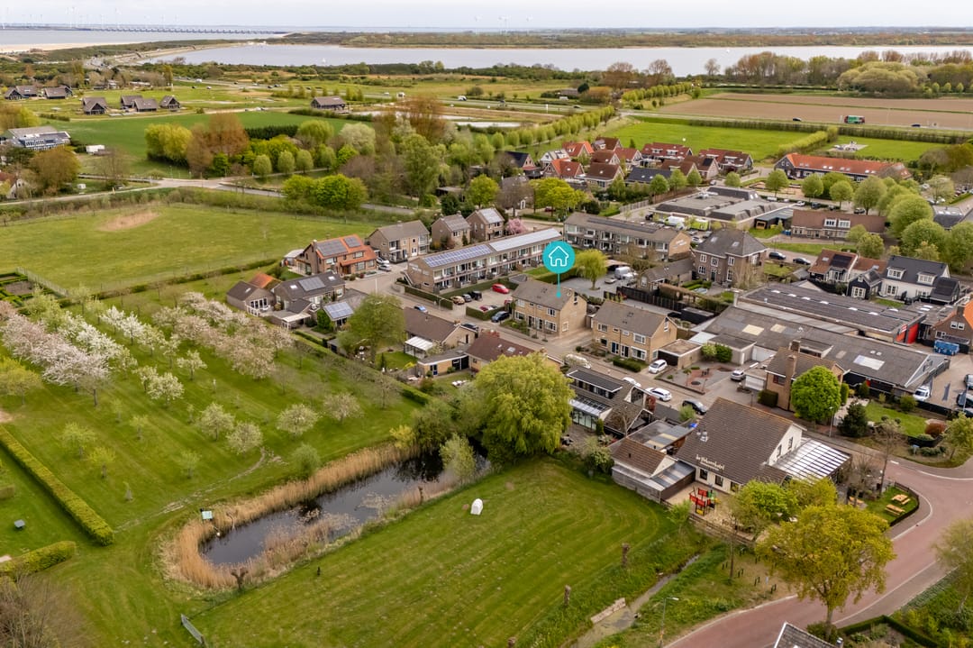 Photo 32 of Elzenoordlaan 8