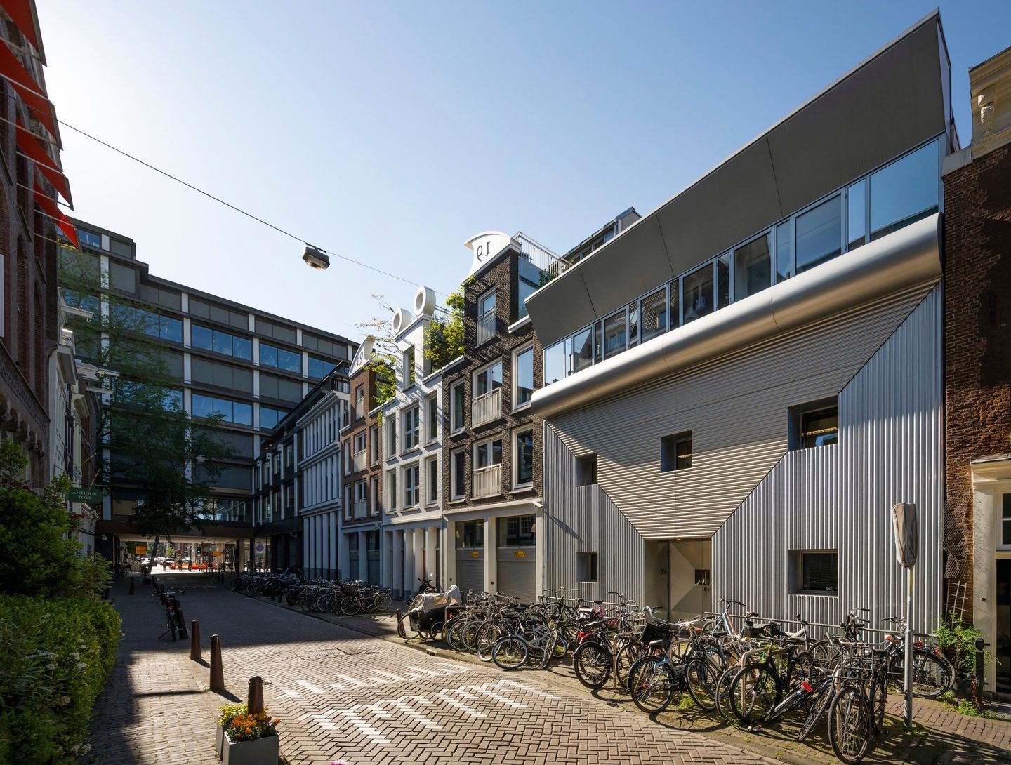 Bekijk foto 4 van Kerkstraat 204