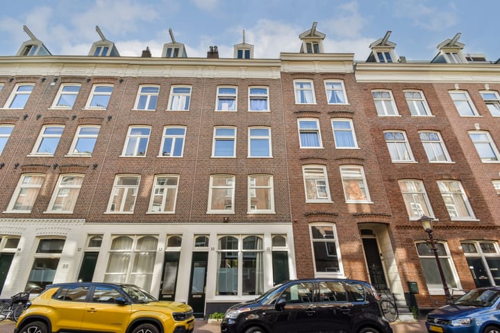 Photo 2 of Frederiksstraat 10-H