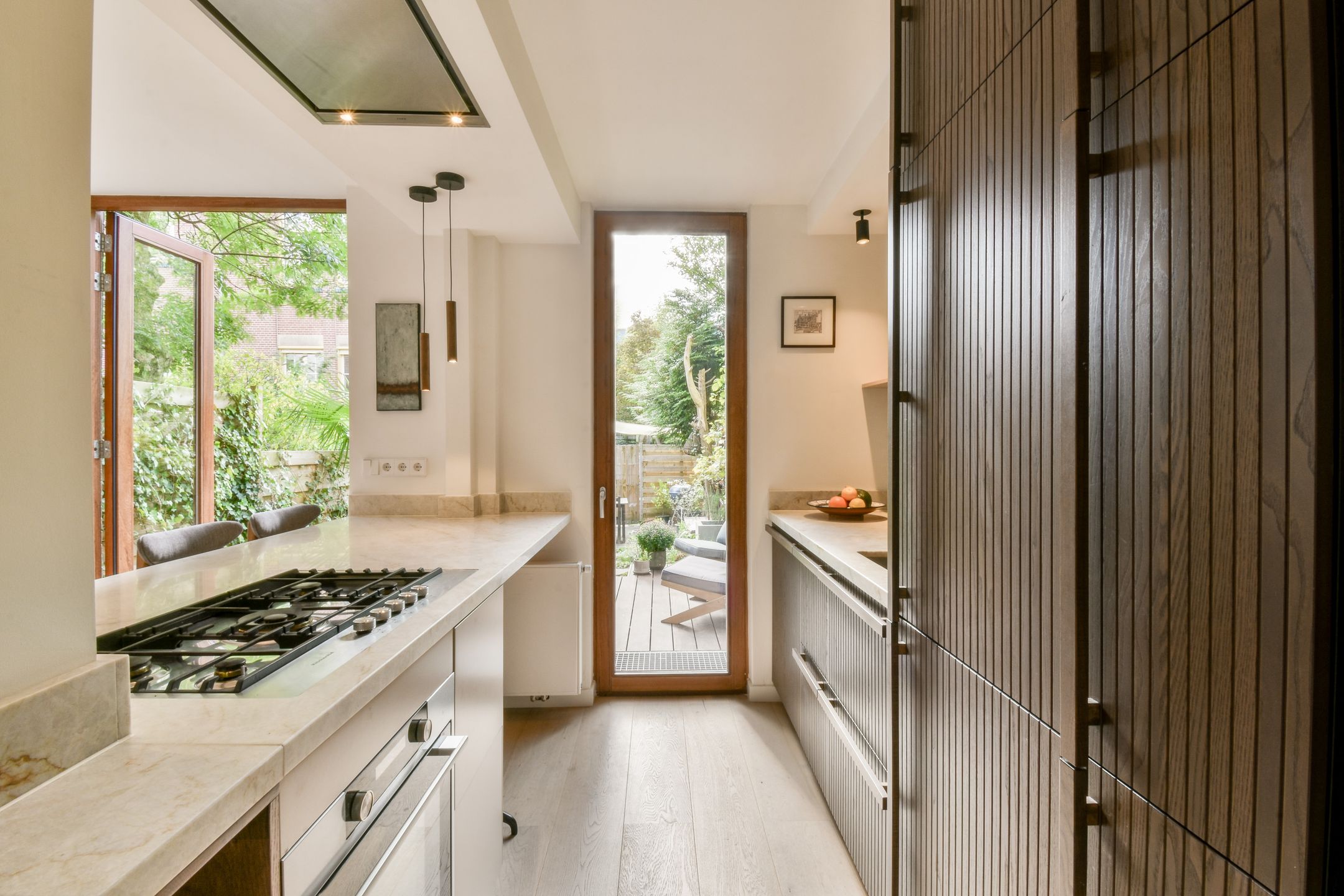 Foto 9 van Frederiksstraat 10-H