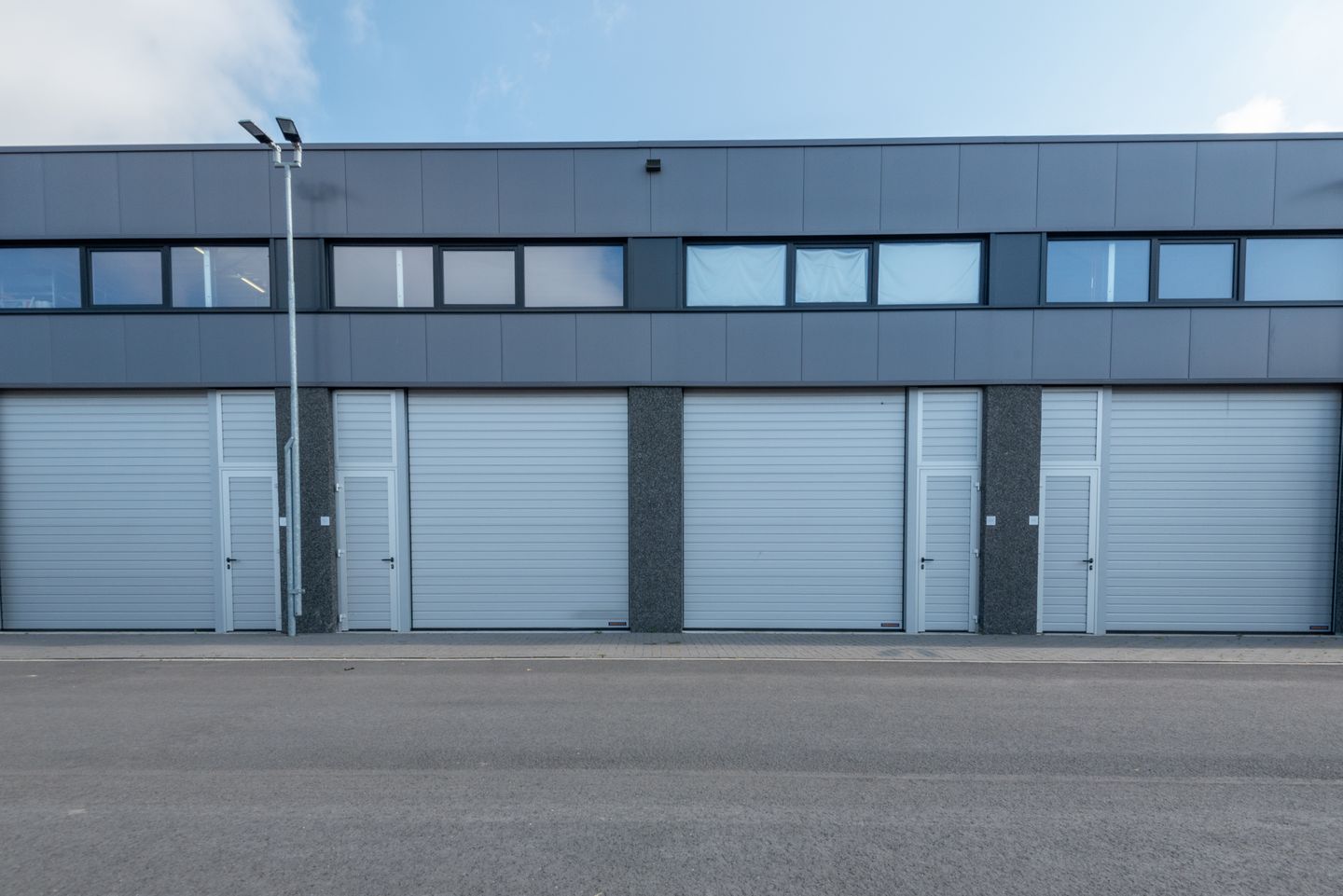 Bekijk foto 2 van Techniekstraat 76