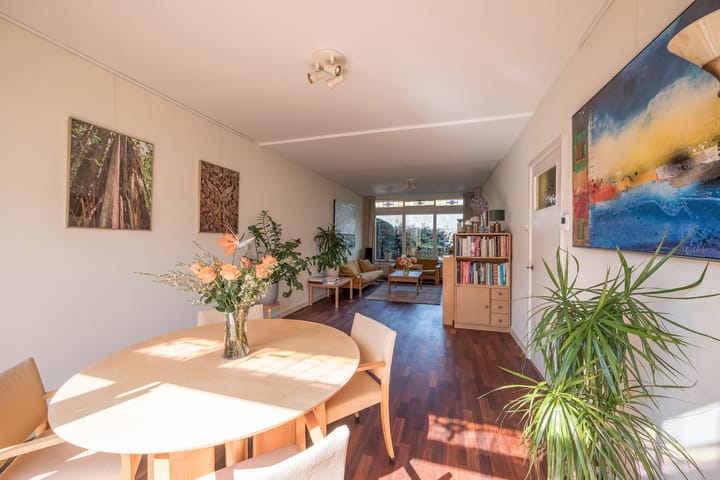 Foto 10 van Van Dortstraat 66