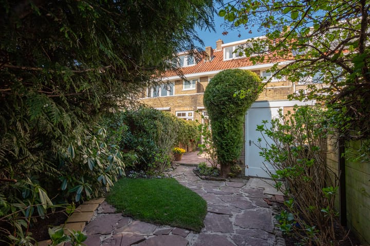 Foto 19 van Van Dortstraat 66