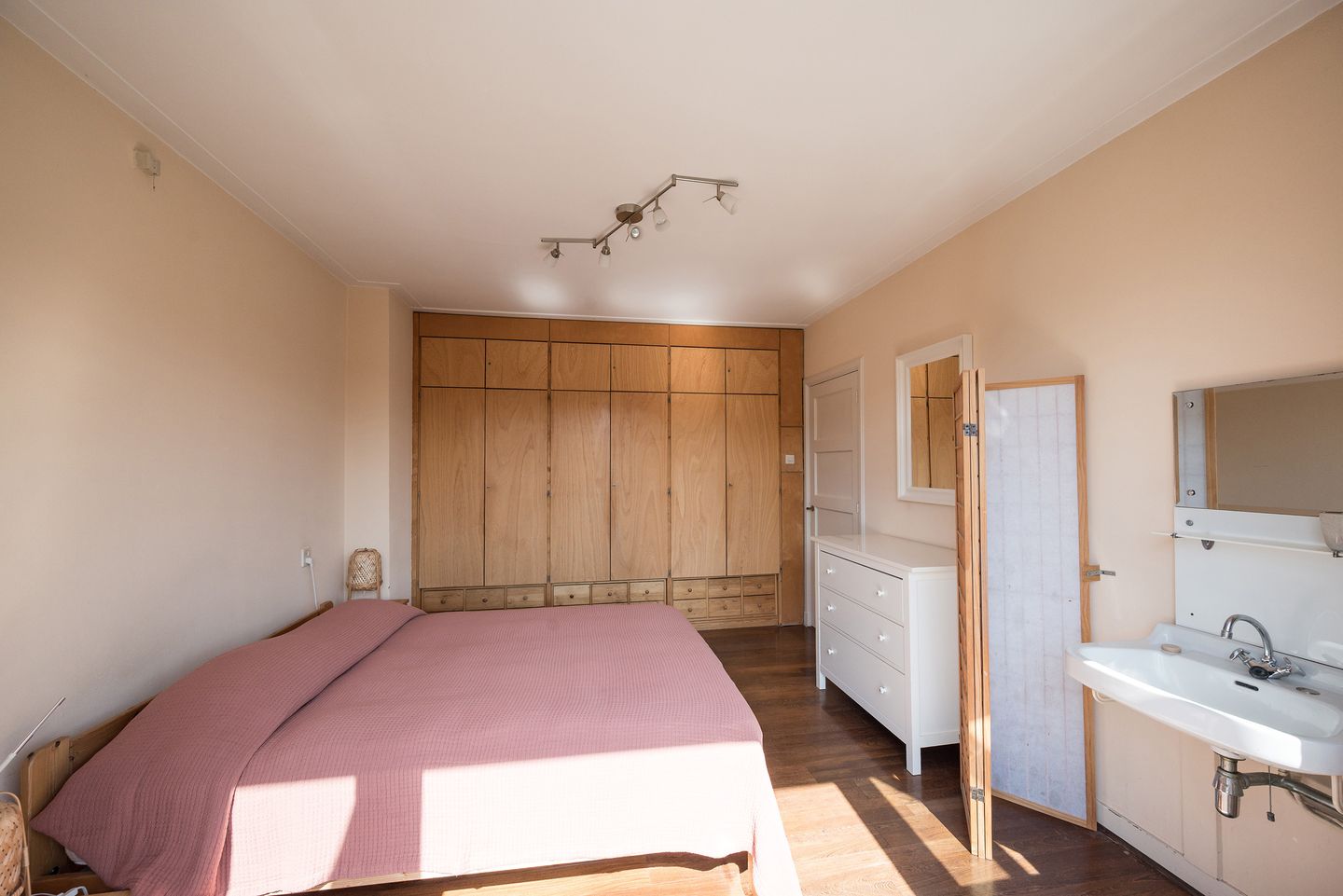 Photo 29 of Van Dortstraat 66