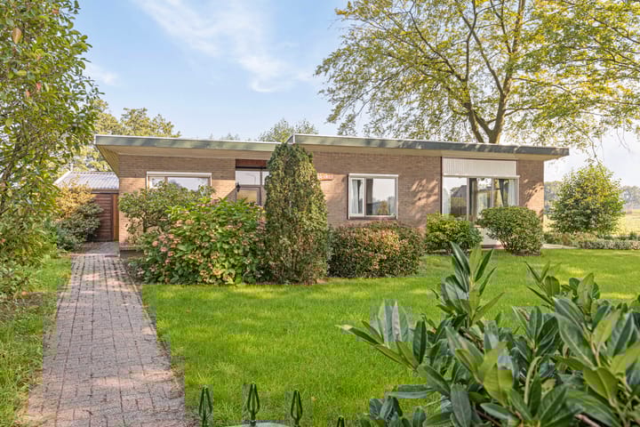 Foto 2 van Kuenenweg 6