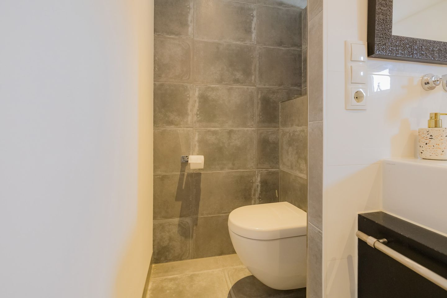 Photo 50 of Rijnsburgerweg 94