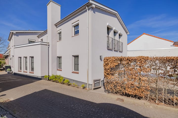 Foto 74 van Rijnsburgerweg 94