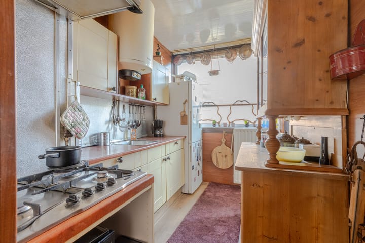 Foto 12 van Tholenstraat 104