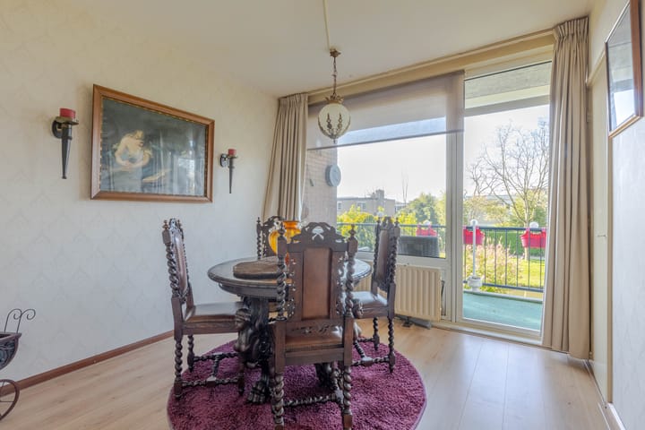 Foto 16 van Tholenstraat 104