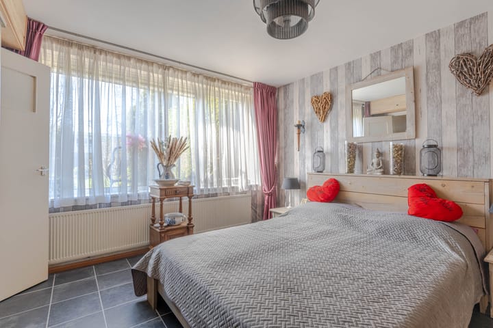 Foto 21 van Tholenstraat 104