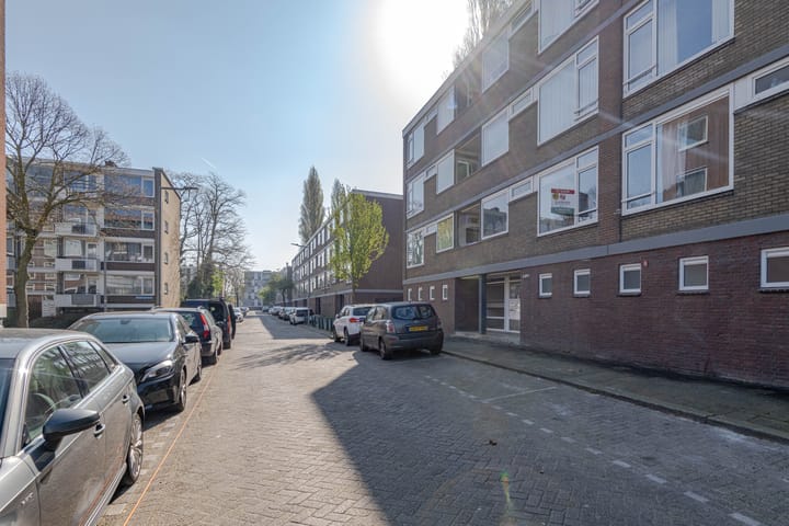 Foto 26 van Tholenstraat 104