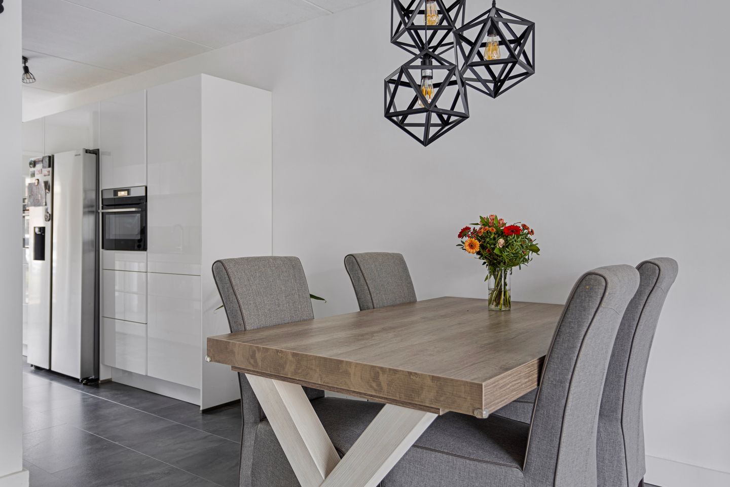 Photo 10 of Brancusistraat 43