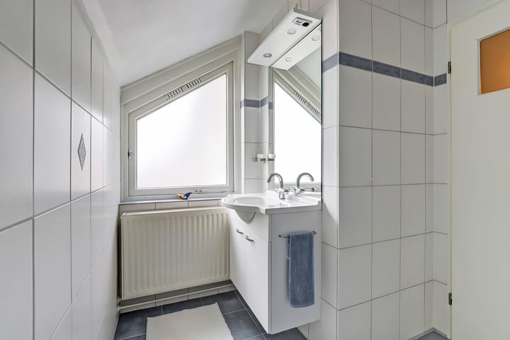 Foto 30 van Monarchstraat 41