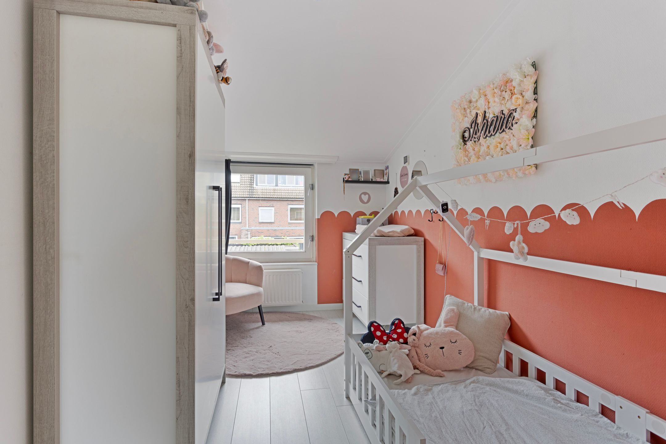 Photo 18 of Brancusistraat 43