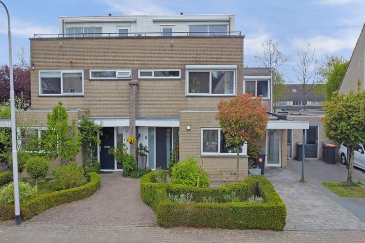 Foto 2 van Lunterenstraat 37