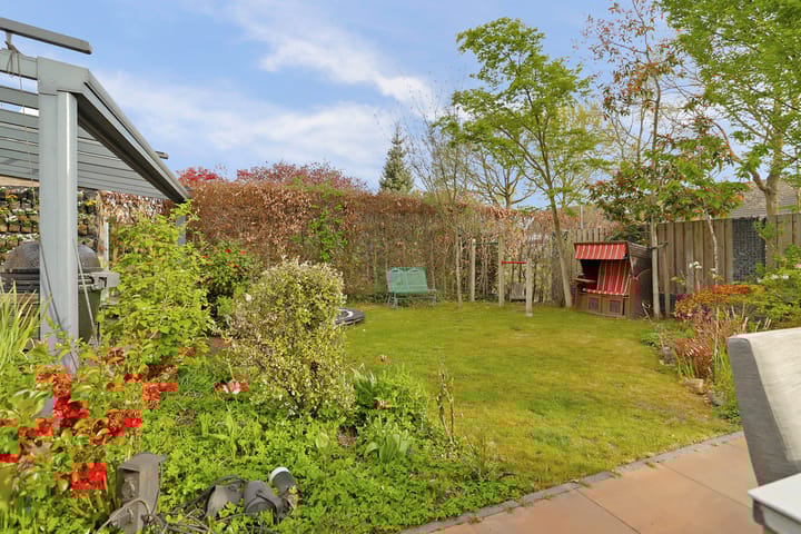 Foto 38 van Lunterenstraat 37