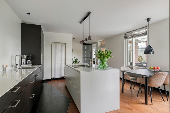 Foto 12 van Prins van Luikstraat 63