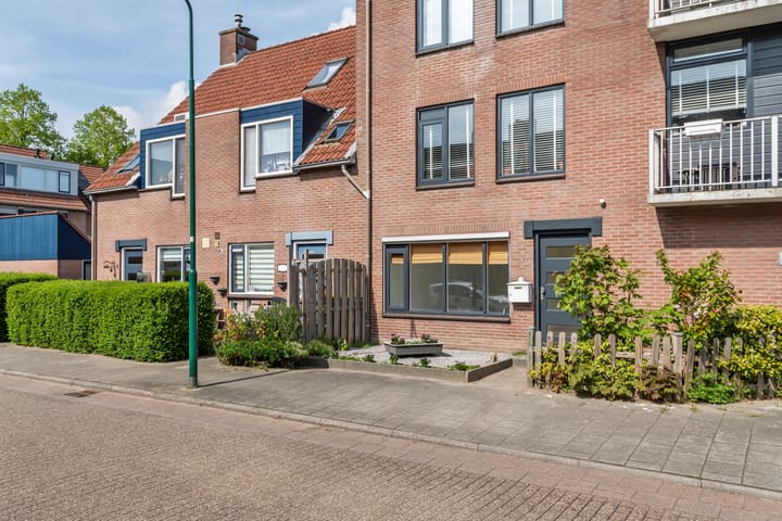 Photo 5 of Oudeveen 35