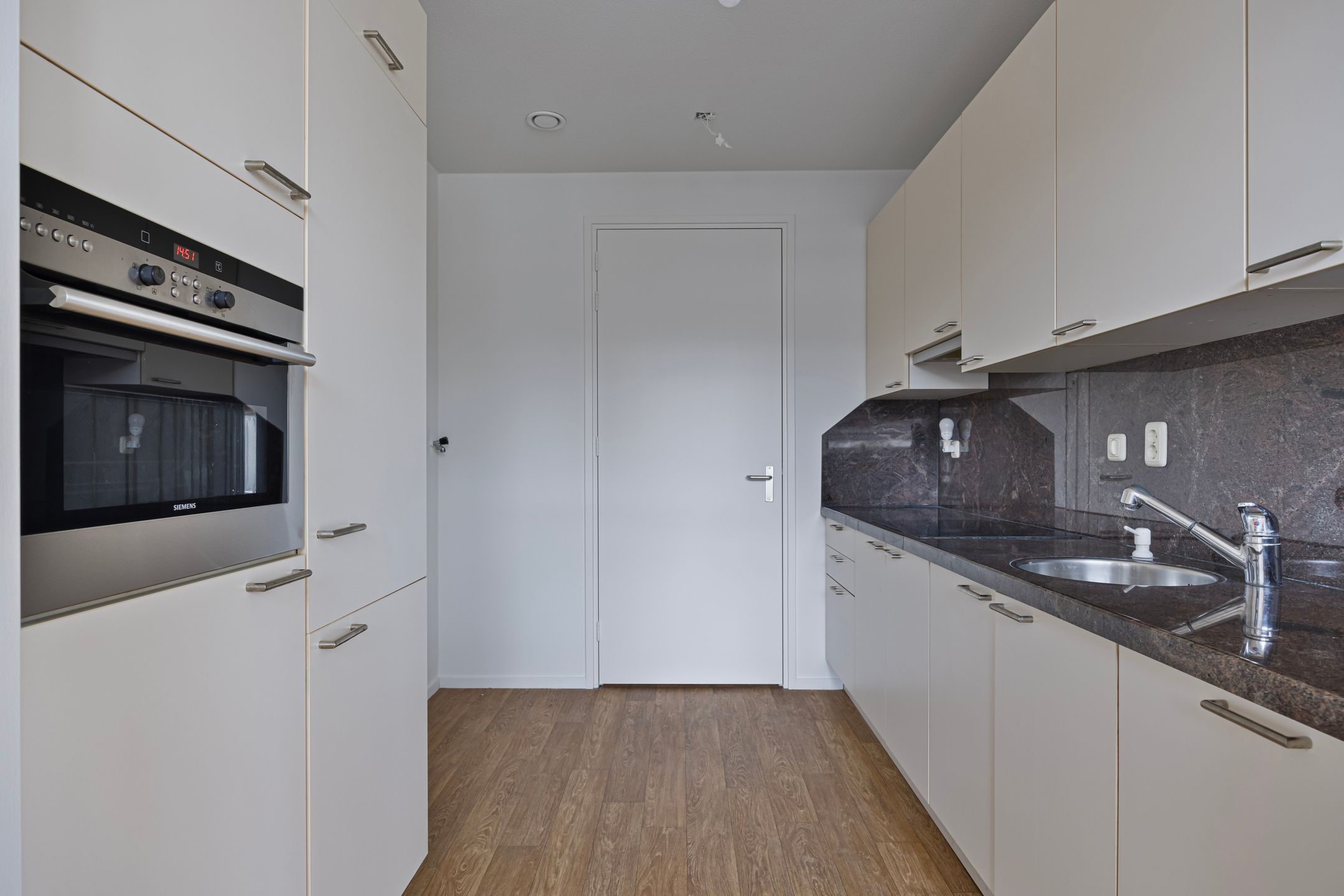 Photo 12 of Nieuwstraat 2