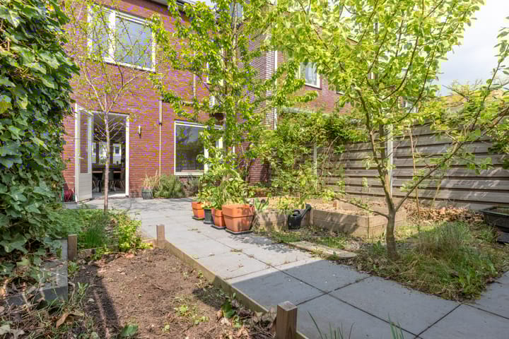 Photo 26 of Akker 41