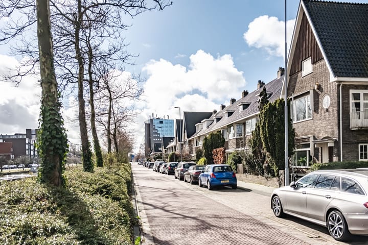 Foto 42 van Leidsevaartweg 145