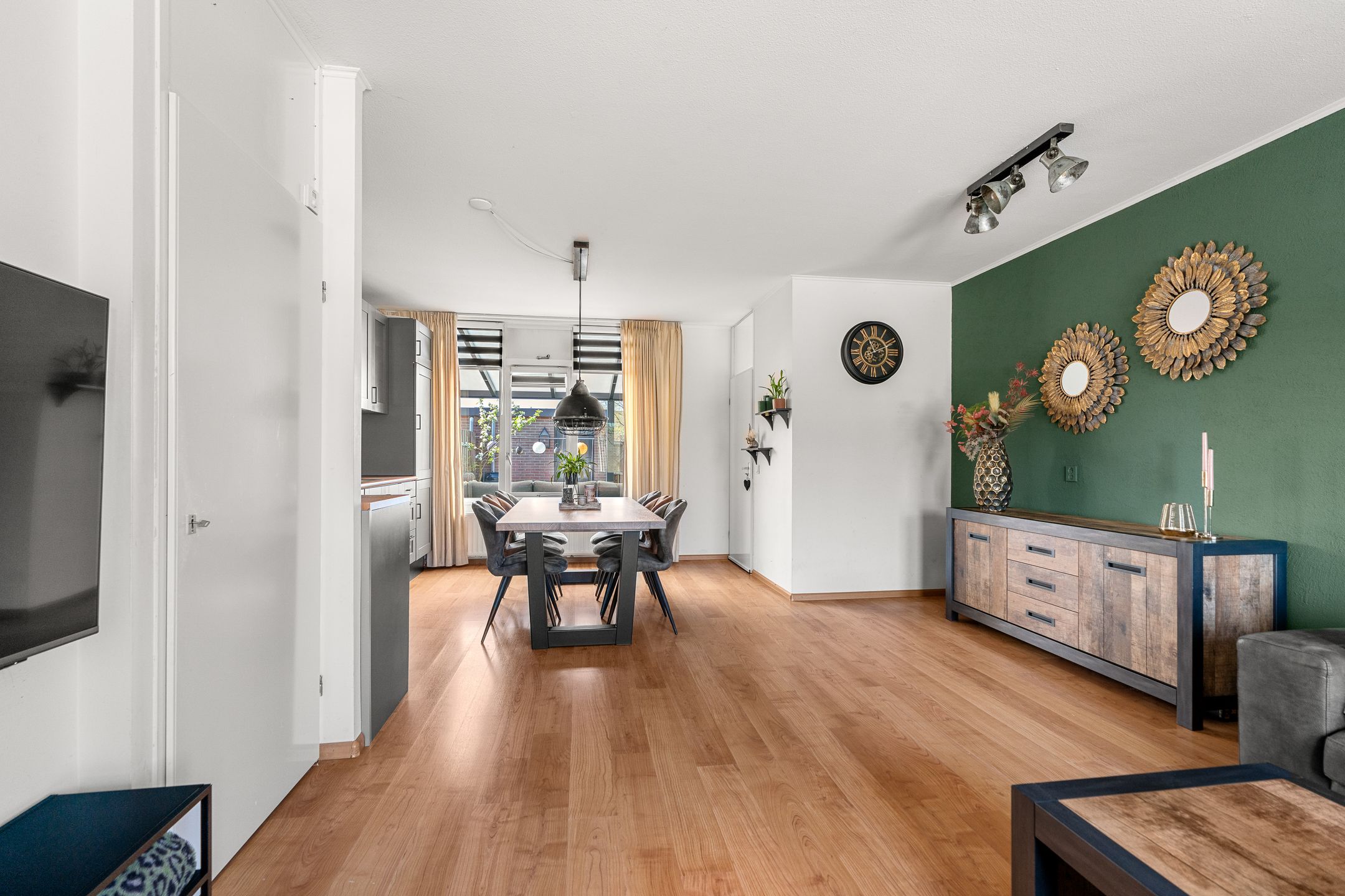 Foto 15 van Zellersacker 2134