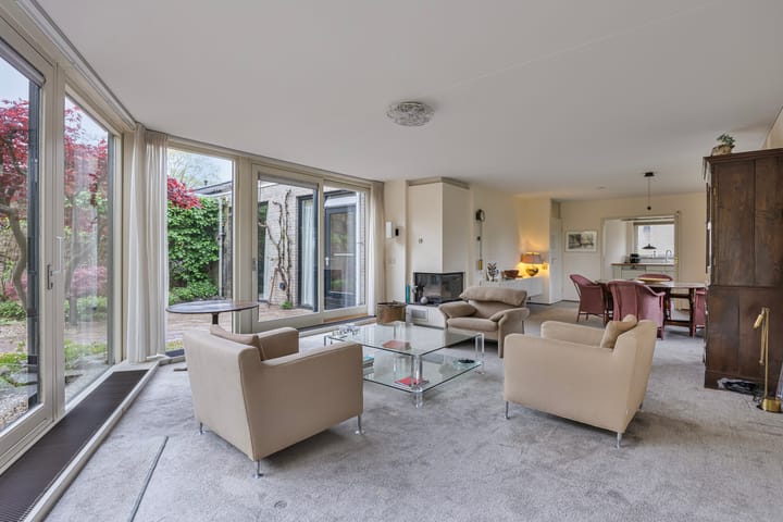 Foto 11 van Eugène Lückerstraat 1