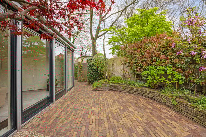 Foto 32 van Eugène Lückerstraat 1