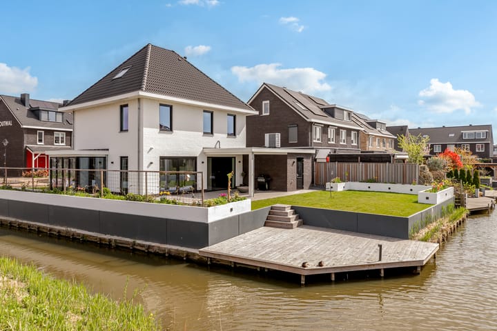 Bekijk foto van Richard Feynmanstraat 29