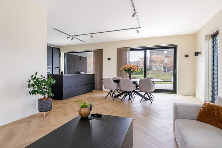 Foto 22 van Richard Feynmanstraat 29