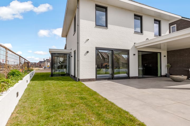 Foto 65 van Richard Feynmanstraat 29