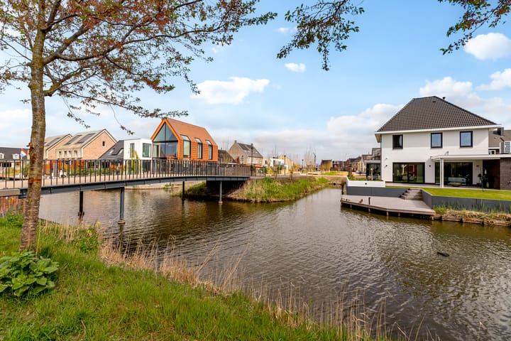 Foto 81 van Richard Feynmanstraat 29