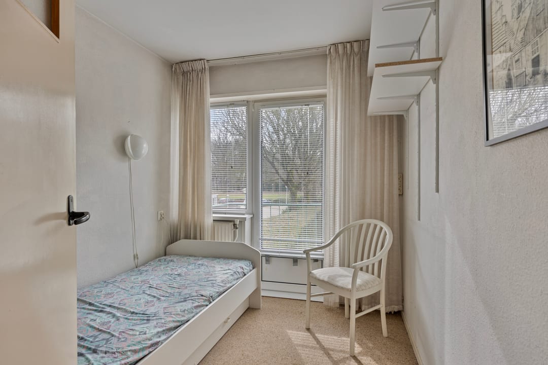 Photo 32 of Liviuslaan 77