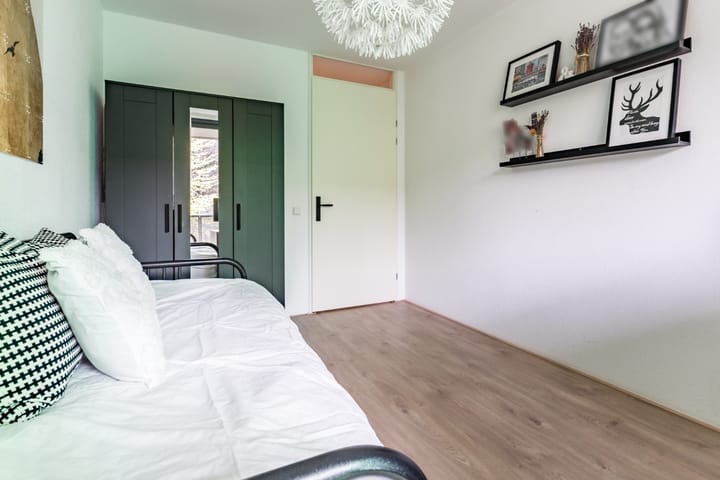 Photo 27 of Willy Sluiterstraat 106