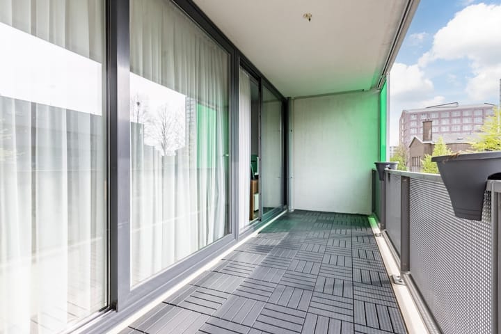 Photo 31 of Willy Sluiterstraat 106