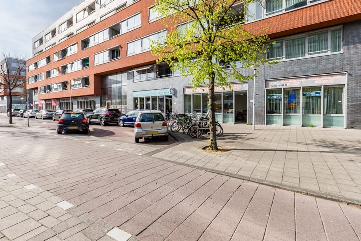 Photo 37 of Willy Sluiterstraat 106