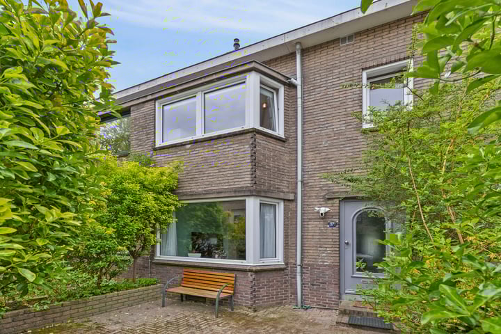 Waldeck Pyrmontstraat 57