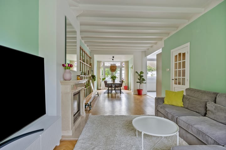 Photo 6 of Waldeck Pyrmontstraat 57