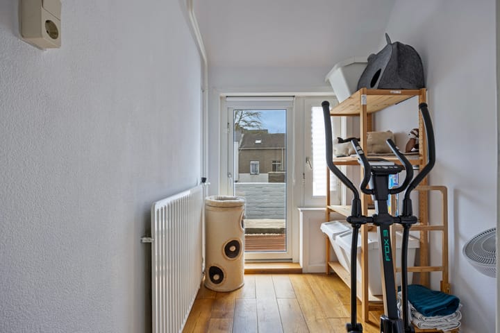 Photo 22 of Waldeck Pyrmontstraat 57