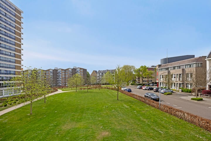 Photo 36 of Waldeck Pyrmontstraat 57