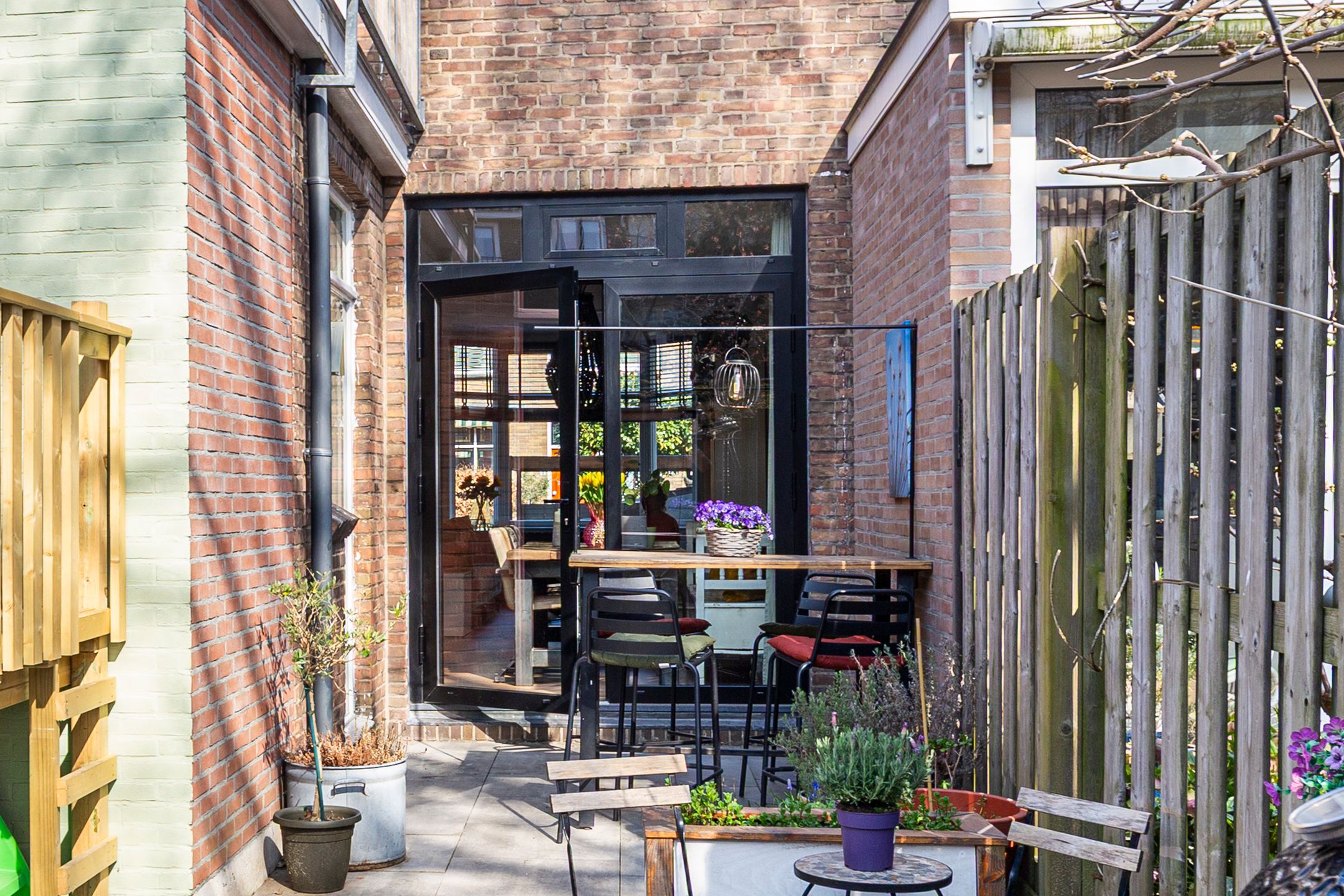 Foto 15 van Floresstraat 63