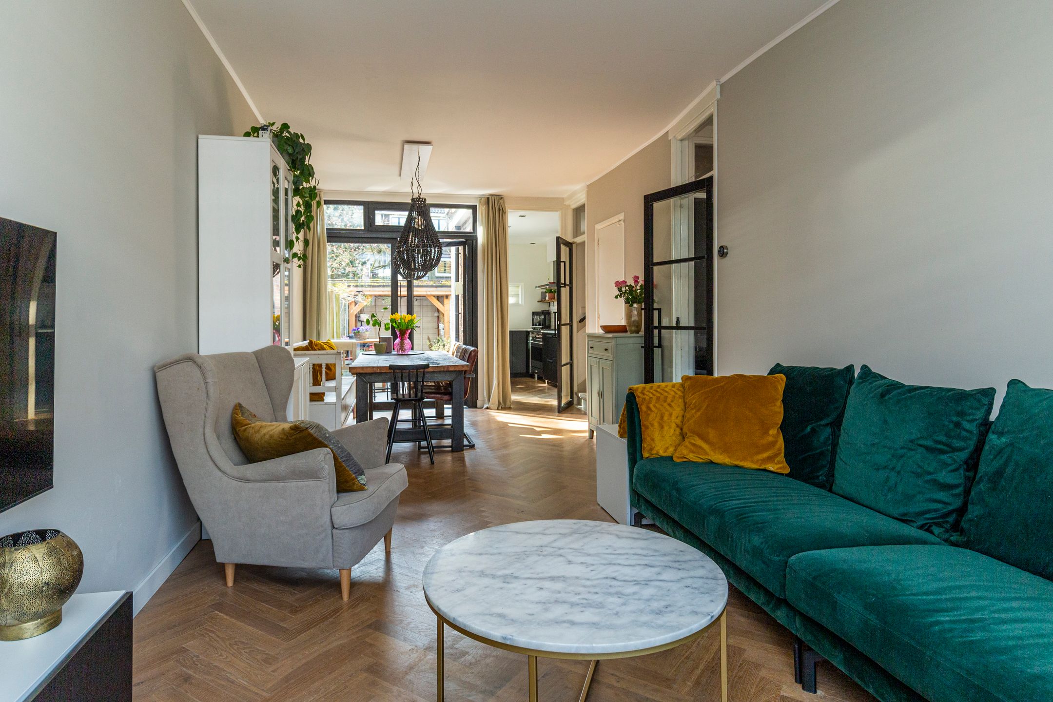 Foto 9 van Floresstraat 63