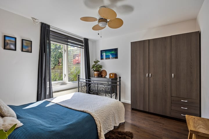 Photo 9 of Ridderspoor 24