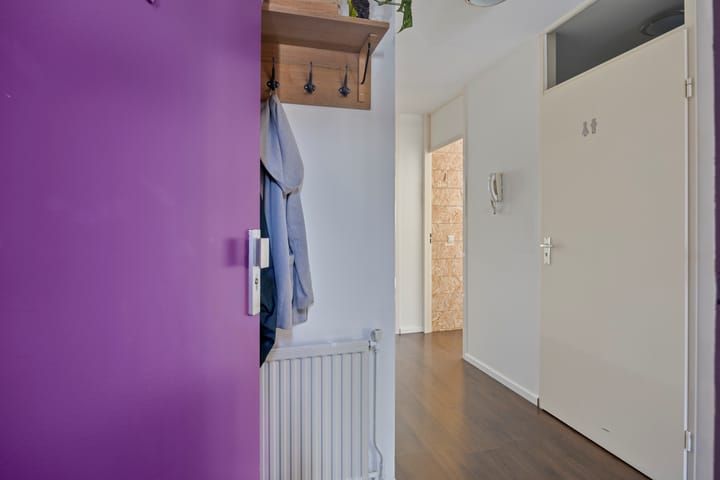 Photo 13 of Ridderspoor 24