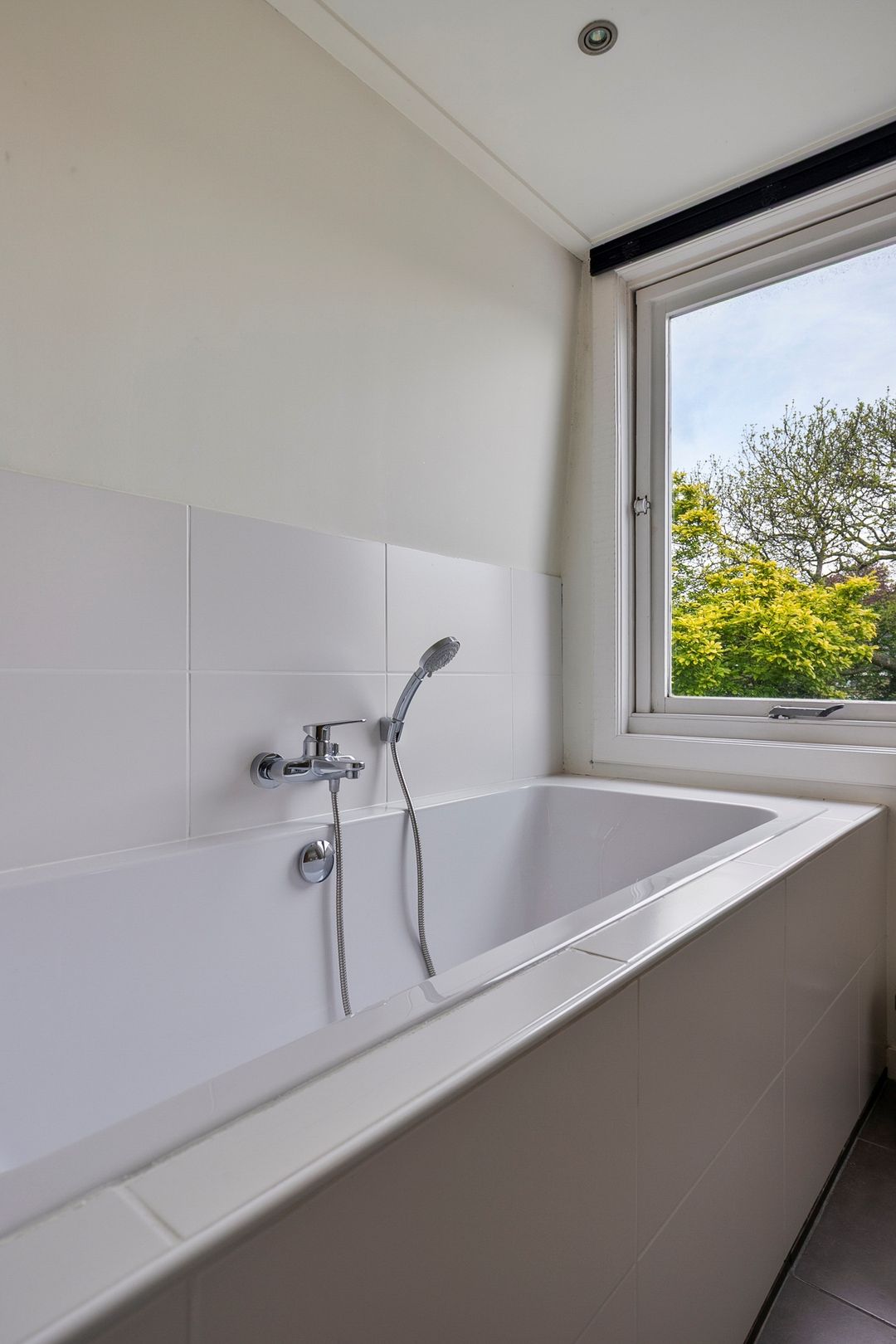 Photo 23 of Hondiusstraat 2-A